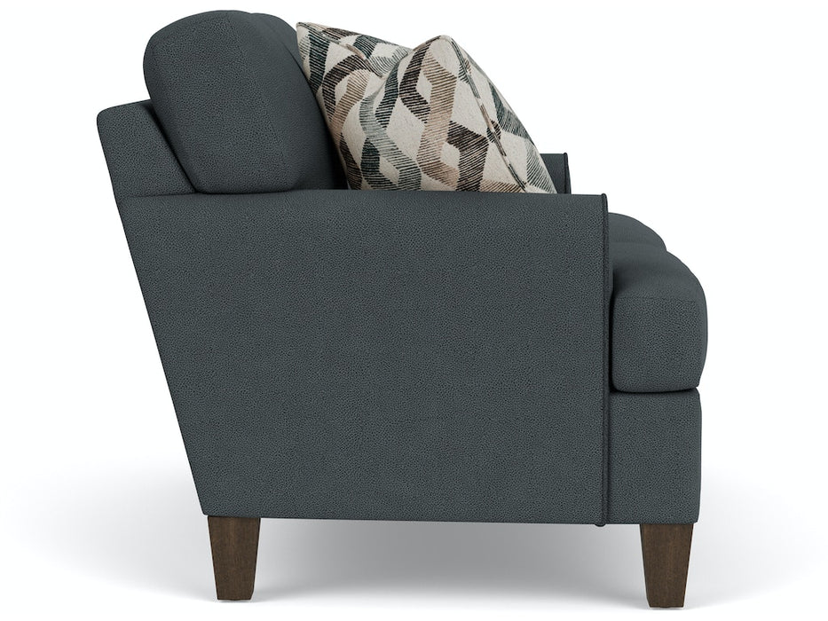 Moxy Loveseat