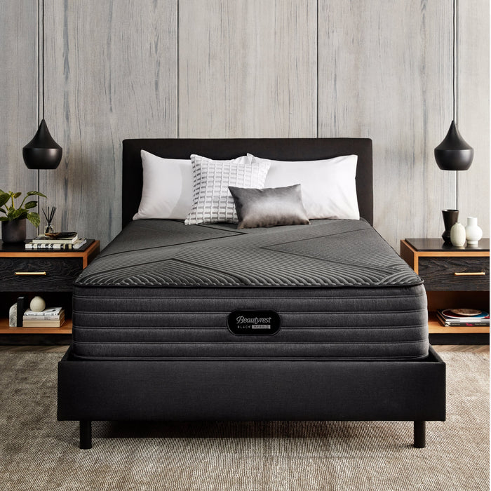 Beautyrest Black® Hybrid Queen / Enhanced LX-Class / Medium